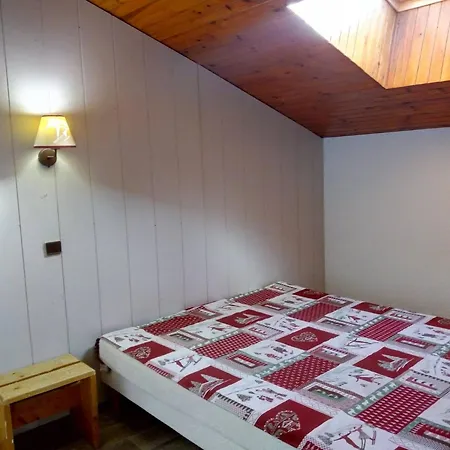Meribel: 3 Pieces Avec Mezzanine, Balcon, Acces Direct Aux Pistes - Fr-1-355-186 * Μεριμπέλ