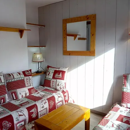 Meribel: 3 Pieces Avec Mezzanine, Balcon, Acces Direct Aux Pistes - Fr-1-355-186 * Μεριμπέλ